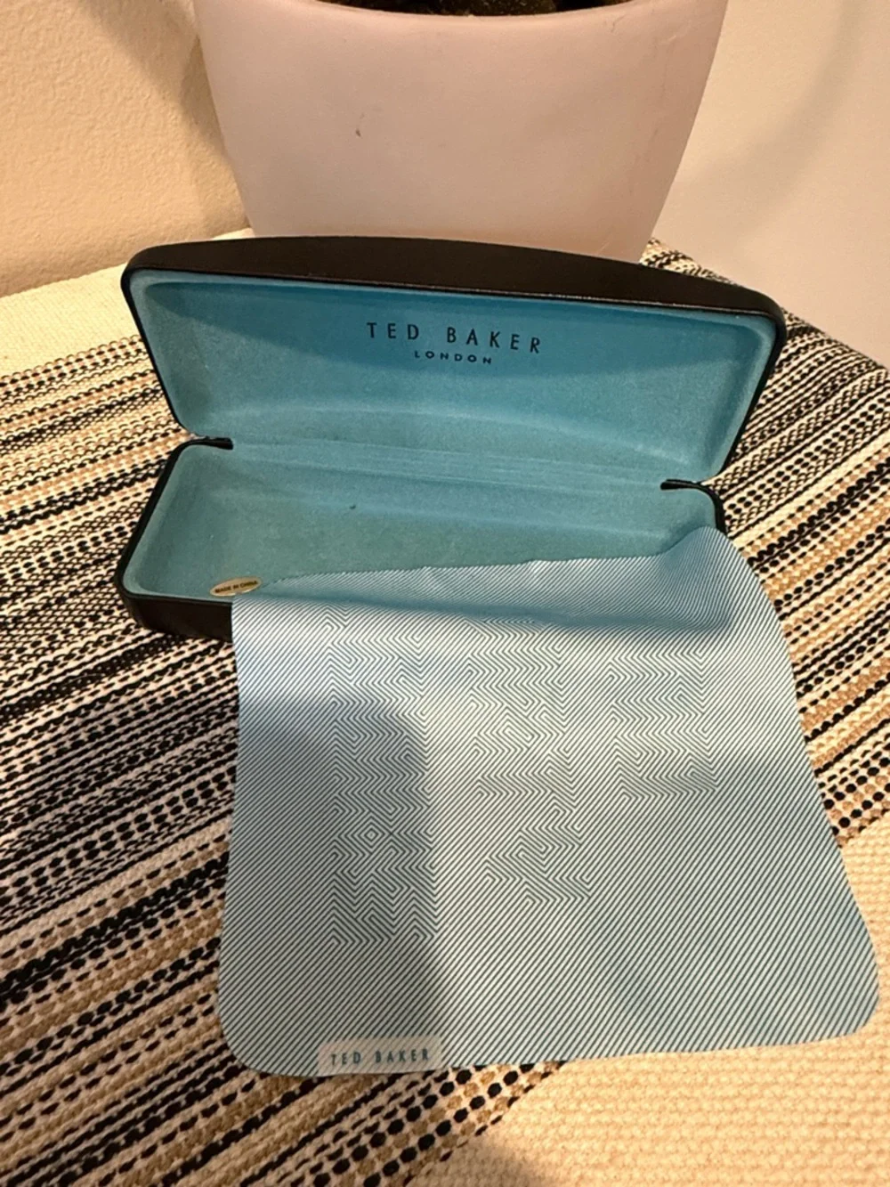 Ted Baker Black Sunglasses Case with‎ Teal Logo With Cloth